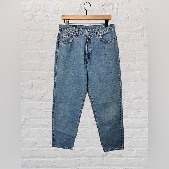 VTG Levi’s USA Paper Tag Women’s 12 560 Loose Fit Straight Leg Light Wash Denim - Picture 1 of 4